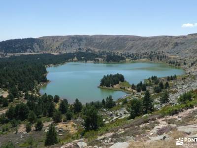 Lagunas Glaciares de Neila; yllera pueblos blancos de cadiz hayedo de tejera negra peña ubiña la boc